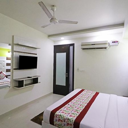Hotel Star Inn Suite - Delhi Airport New Delhi Bagian luar foto