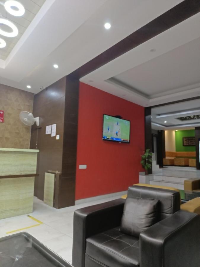 Hotel Star Inn Suite - Delhi Airport New Delhi Bagian luar foto
