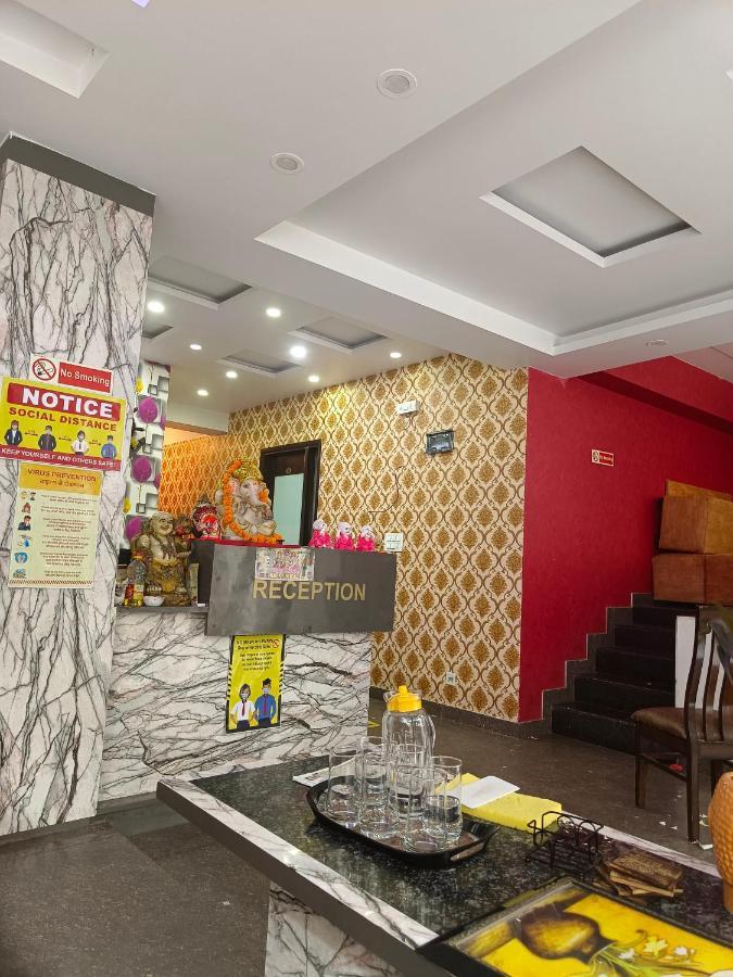 Hotel Star Inn Suite - Delhi Airport New Delhi Bagian luar foto